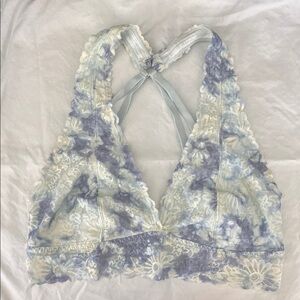 Victoria's Secret Blue and White Floral Lace Bra
